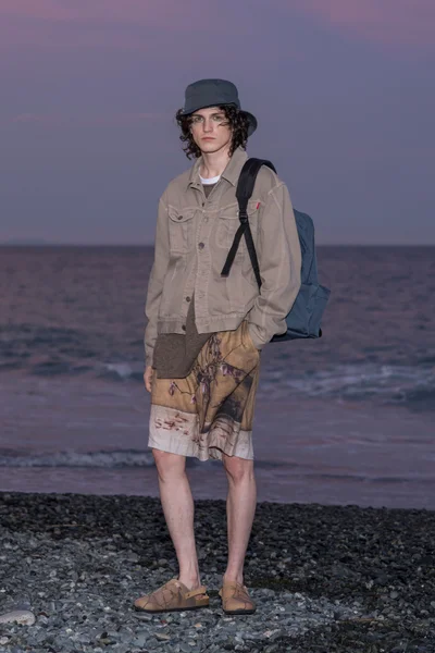 Look 32